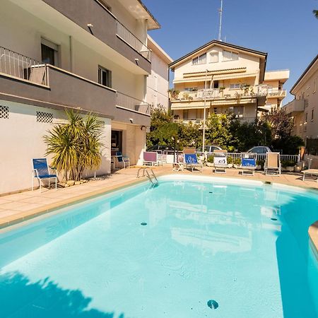 La Plata Hotel - Con Piscina ريتشوني المظهر الخارجي الصورة
