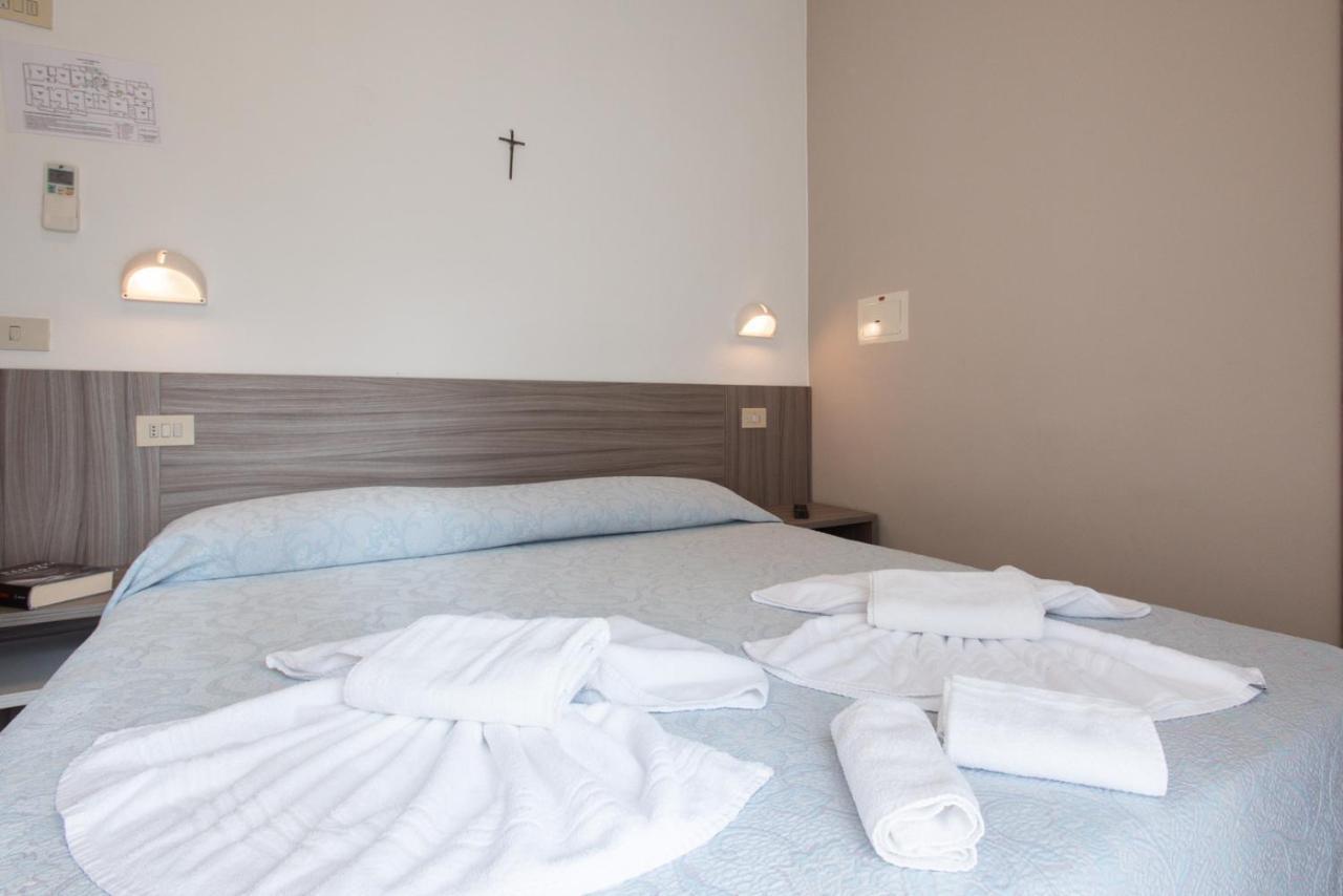La Plata Hotel - Con Piscina ريتشوني المظهر الخارجي الصورة