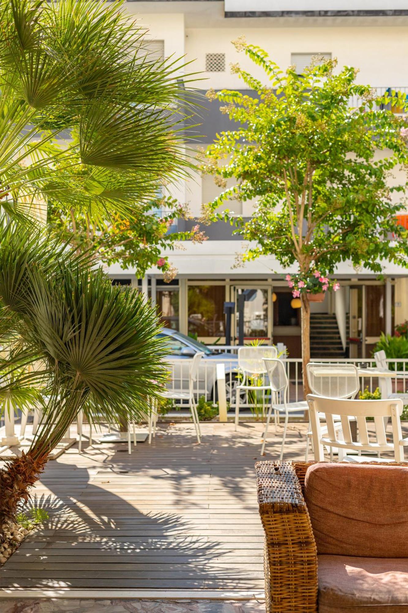 La Plata Hotel - Con Piscina ريتشوني المظهر الخارجي الصورة