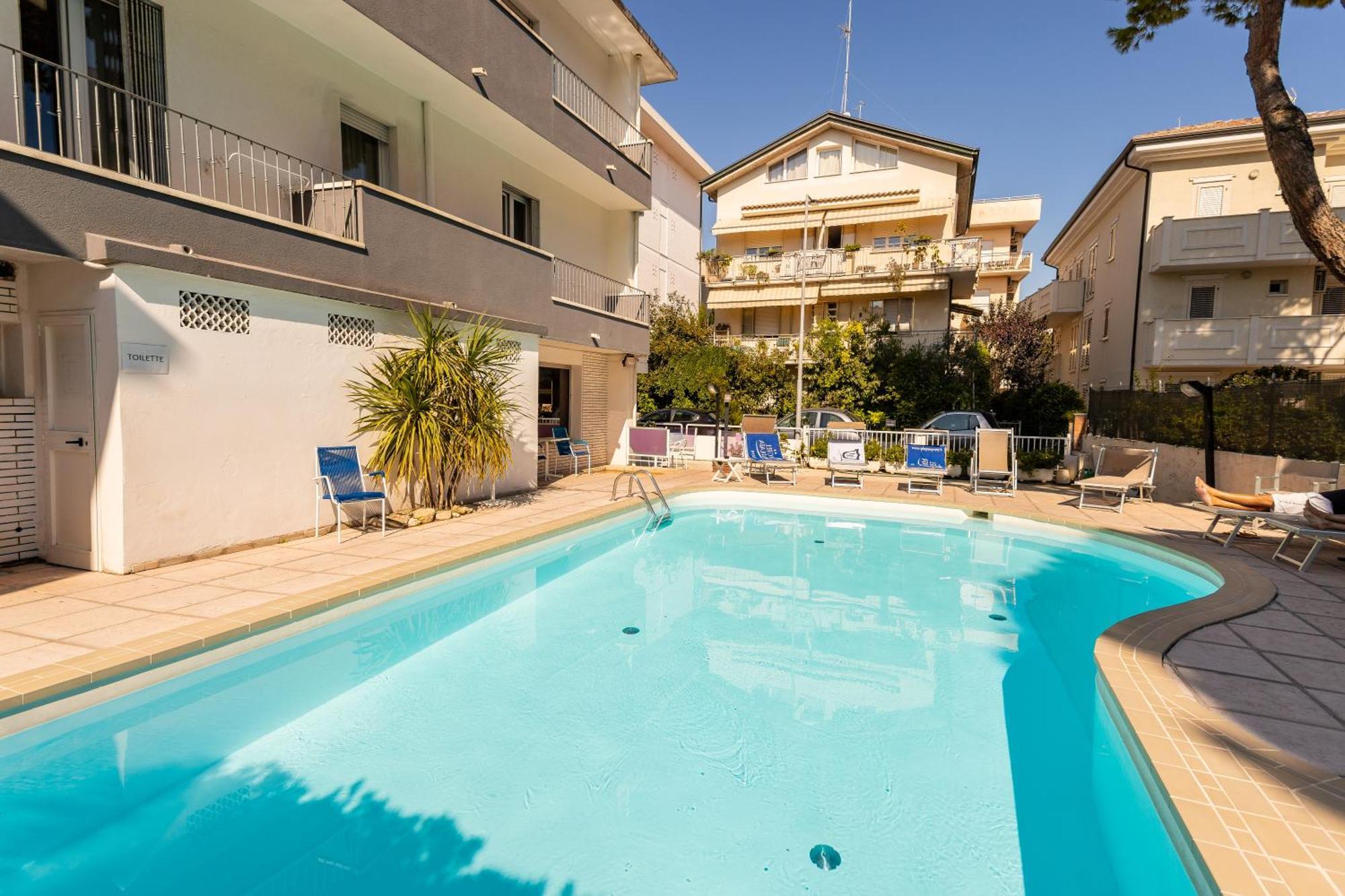 La Plata Hotel - Con Piscina ريتشوني المظهر الخارجي الصورة